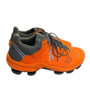 Women’s On Running Shoes Size 8